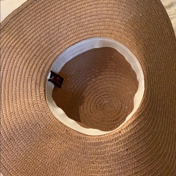 Beach hat - Picture 5 of 6